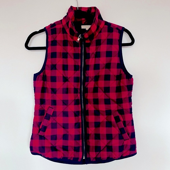 Buffalo Plaid Winter Vest - Quilted Puffer by Vestique - Size Small - Red, Black - Picture 1 of 4